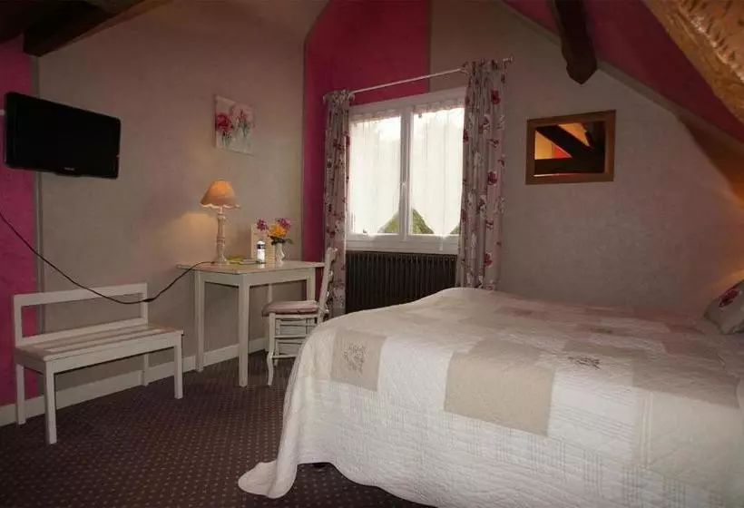 هتل Hôtel Restaurant La Sauldraie