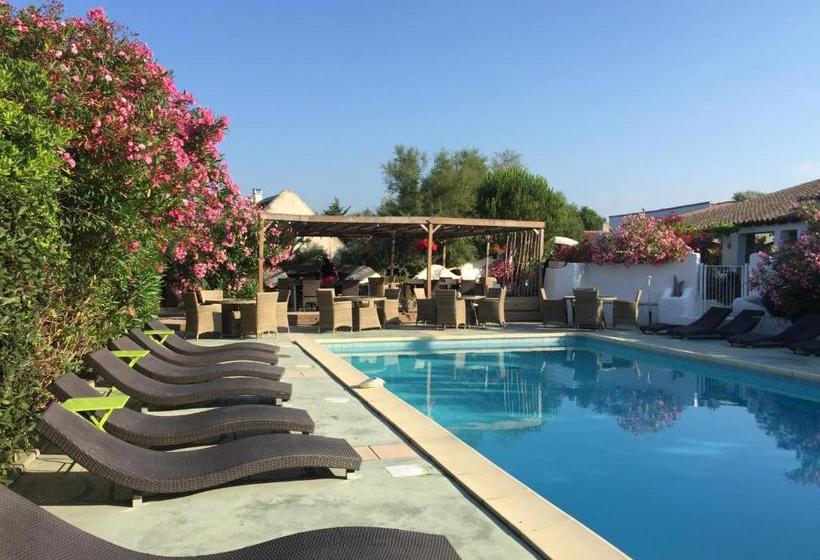 هتل Mas Des Salicornes