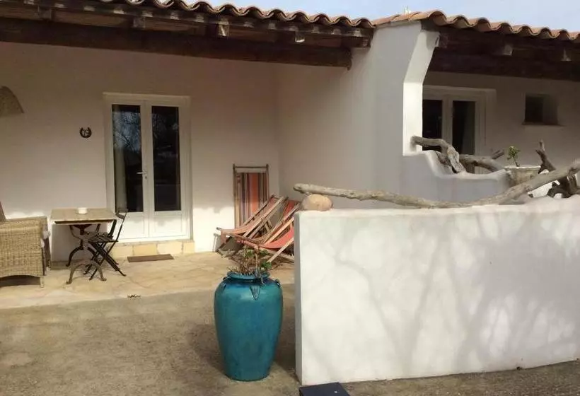 Hotell Mas Des Salicornes