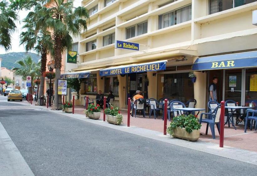 ホテル Le Richelieu