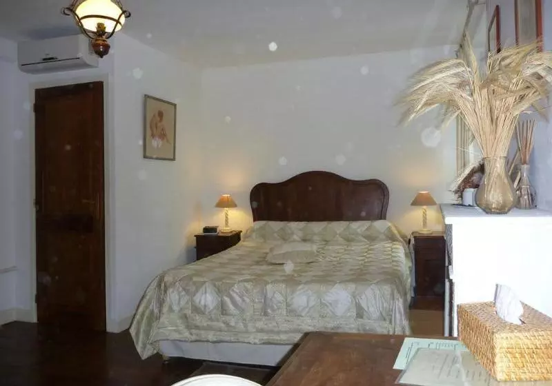 Hotelli Le Saint-robert