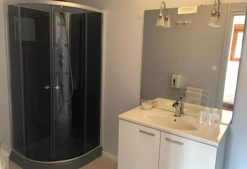 هتل Hôtel Des Nations