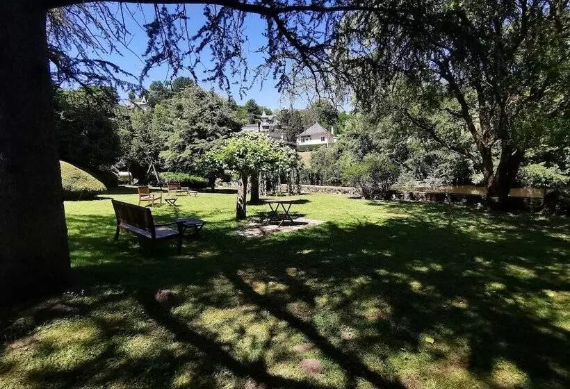 ホテル Hôtel Ambroise