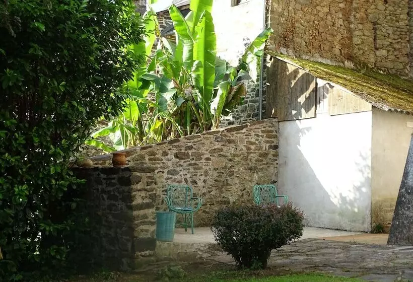 ホテル Hôtel Ambroise