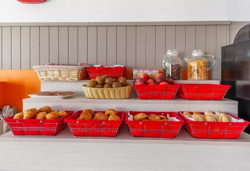 ホテル Premiere Classe Rennes Ouest Le Rheu