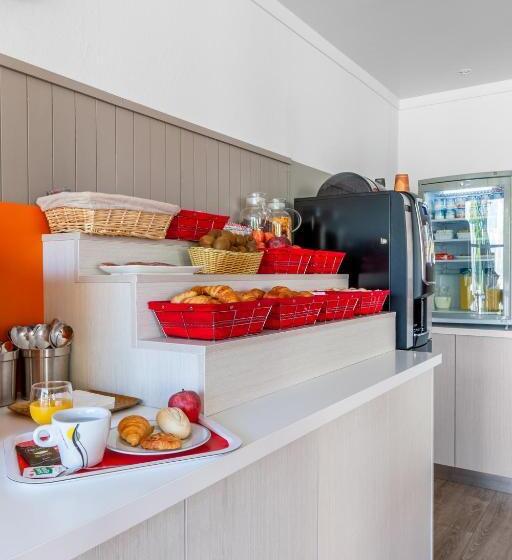 ホテル Premiere Classe Rennes Ouest  Le Rheu