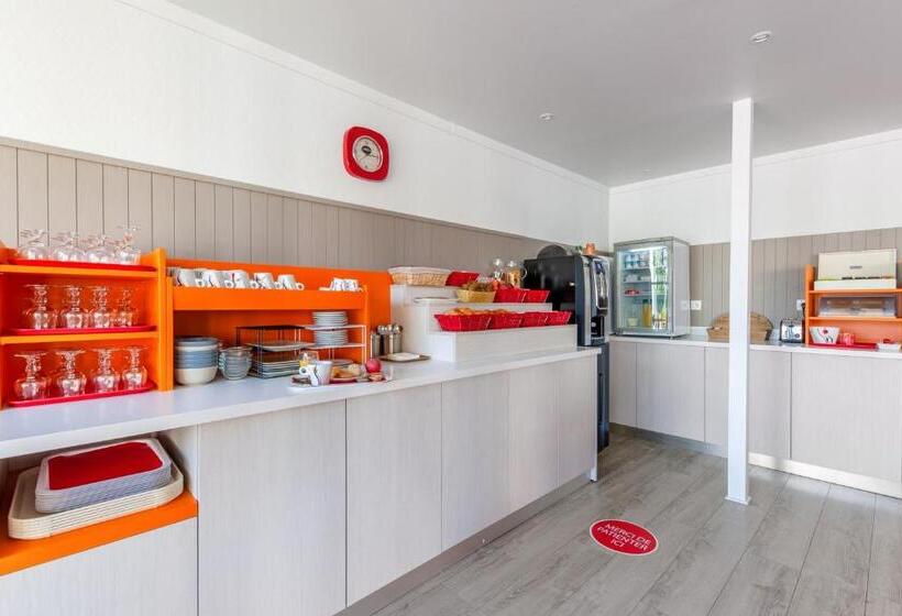 ホテル Premiere Classe Rennes Ouest  Le Rheu