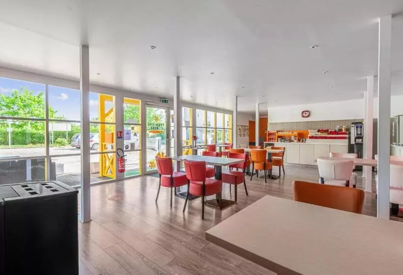 ホテル Premiere Classe Rennes Ouest Le Rheu