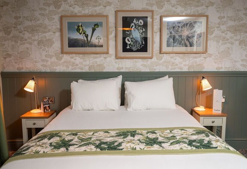 فندق Rockingham Arms By Greene King Inns