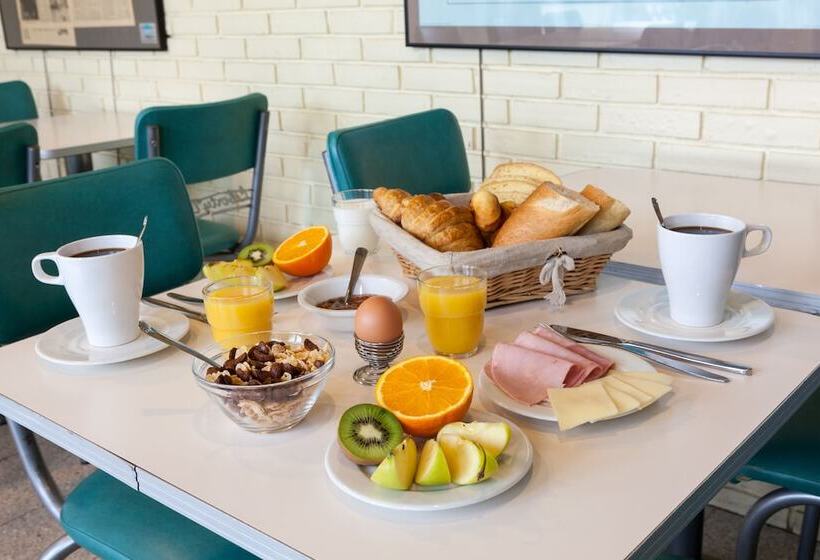 Отель Liberty Hôtel Rennes Ouest