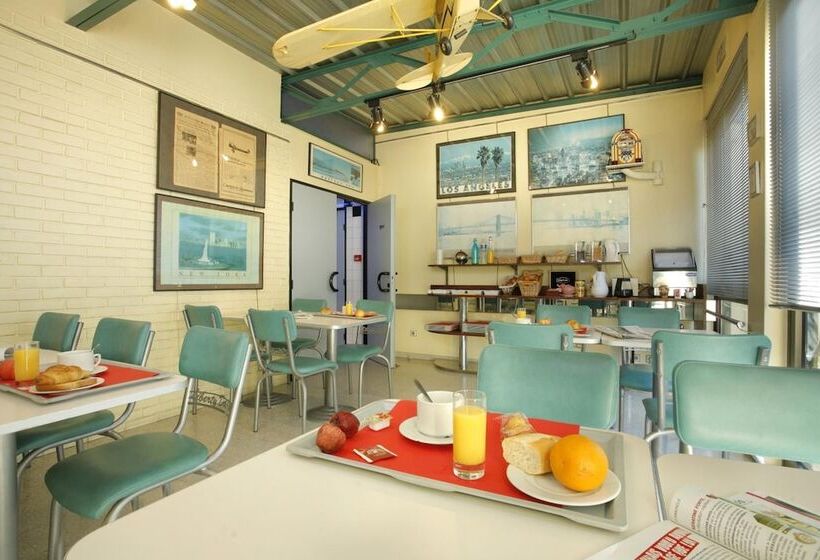 Отель Liberty Hôtel Rennes Ouest