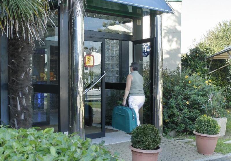 Отель Liberty Hôtel Rennes Ouest