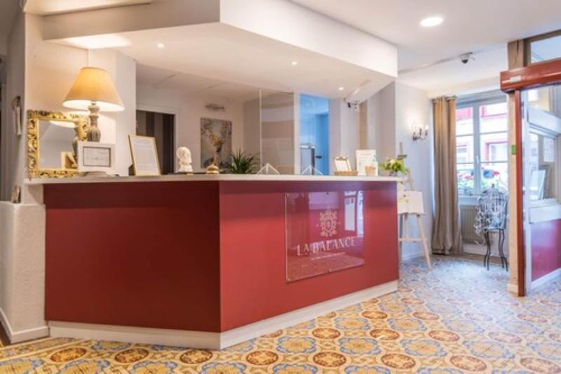 בית מלון כפרי The Originals Boutique, Hôtel De La Balance, Montbéliard