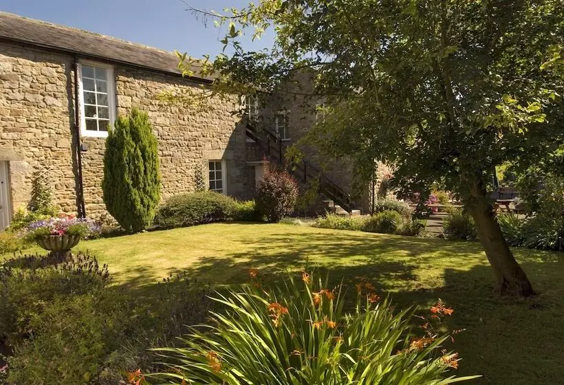 فندق The Pheasant Inn