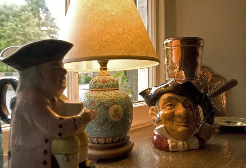 فندق The Pheasant Inn