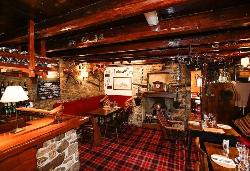 فندق The Pheasant Inn