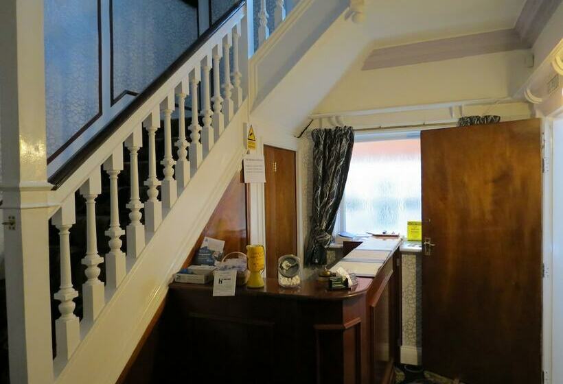 Отель The Royal Bridlington