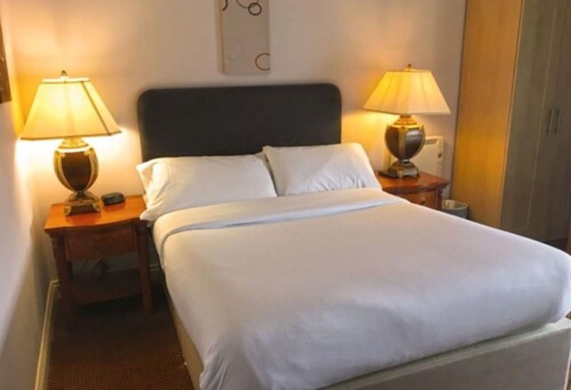 فندق The White Horse Inn