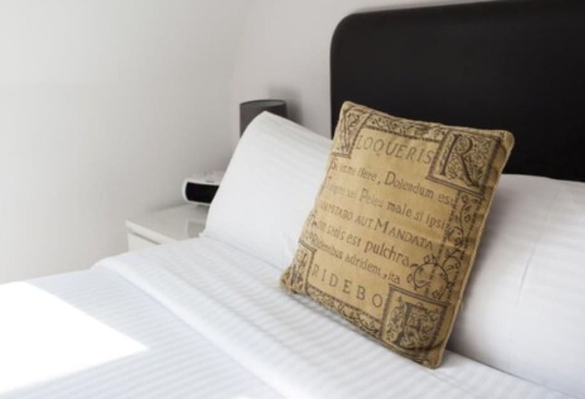 فندق The White Horse Inn