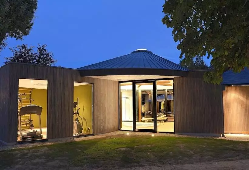 Logis Le Parc Hotel & Spa