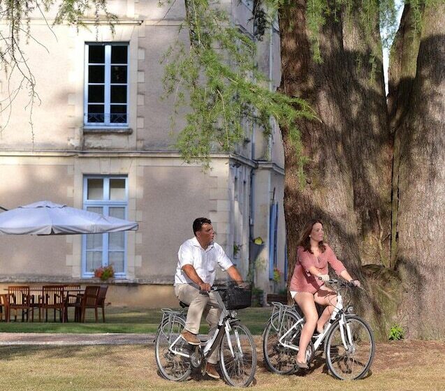 Logis Le Parc Hotel & Spa