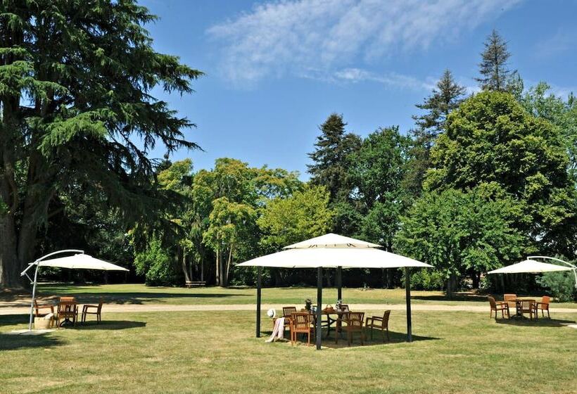 Logis Le Parc Hotel & Spa