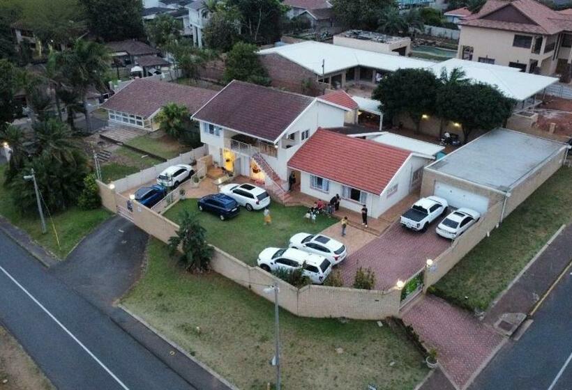 Africatamna Self Catering House