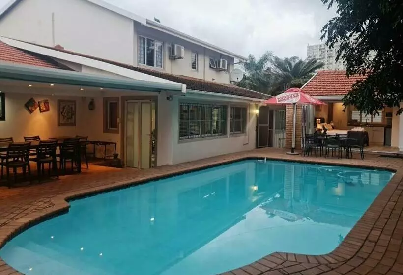 Africatamna Self Catering House