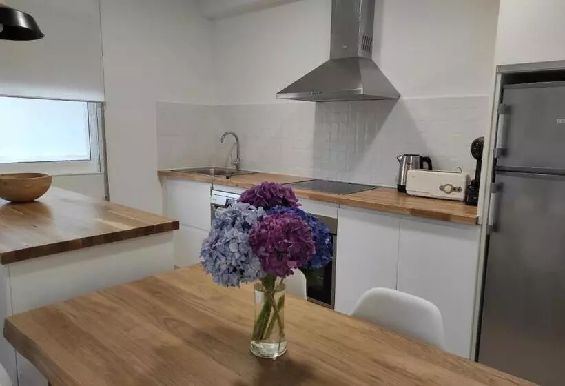Apartamento A 140 M Playa Caneliñas  2 Habit. 4 6 Pax