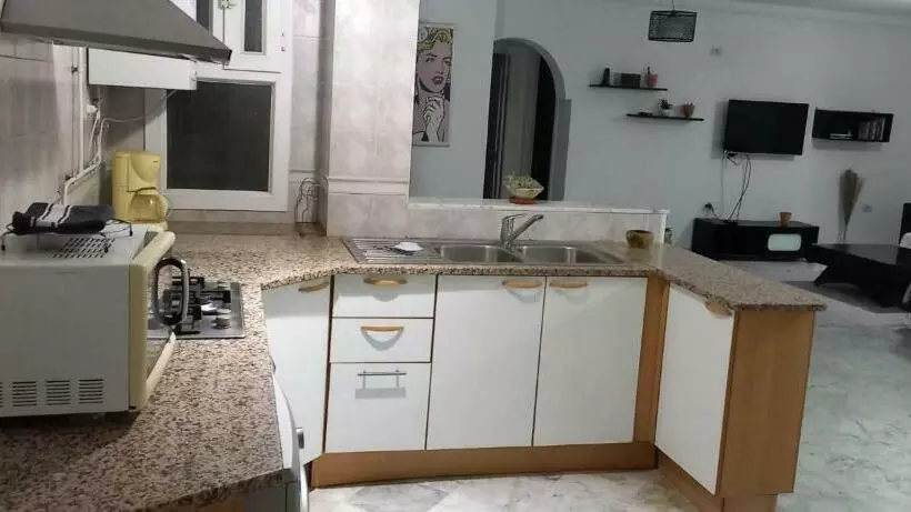 Eline Apartment
