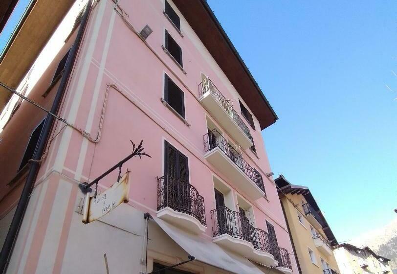 Graynite Old Village Apartment