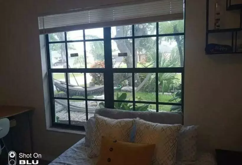 Private Heated Pool Sunshine Vacation Home