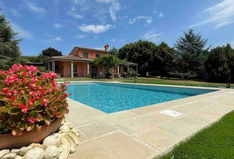 Roman Villa With Private Pool And Park