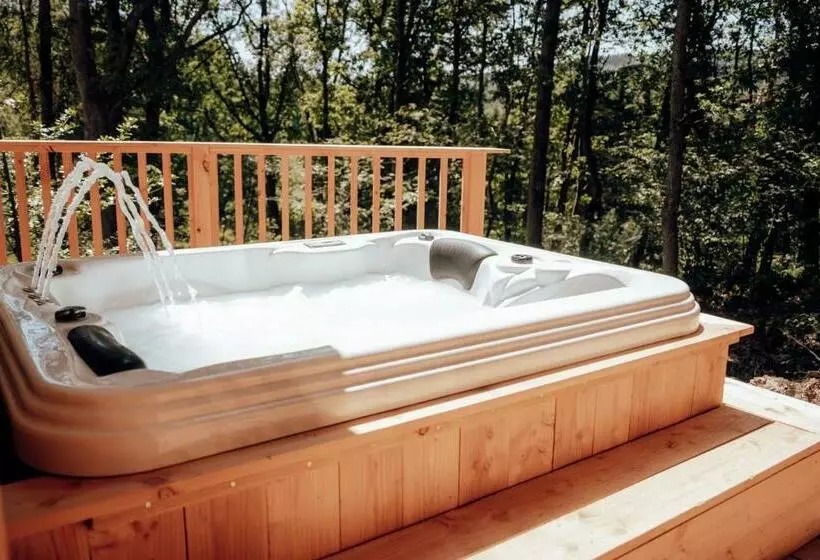 The Woodpecker Lodge