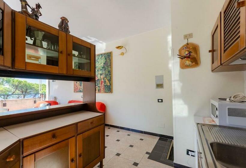 Altido Flat With Terrace & Sea View