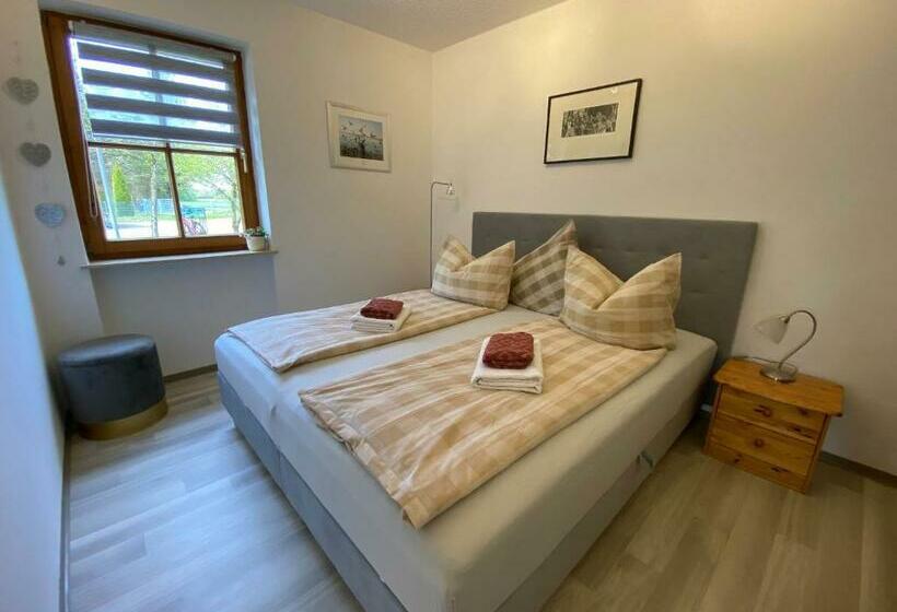 Ferienwohnungen Seerose & Seelilie