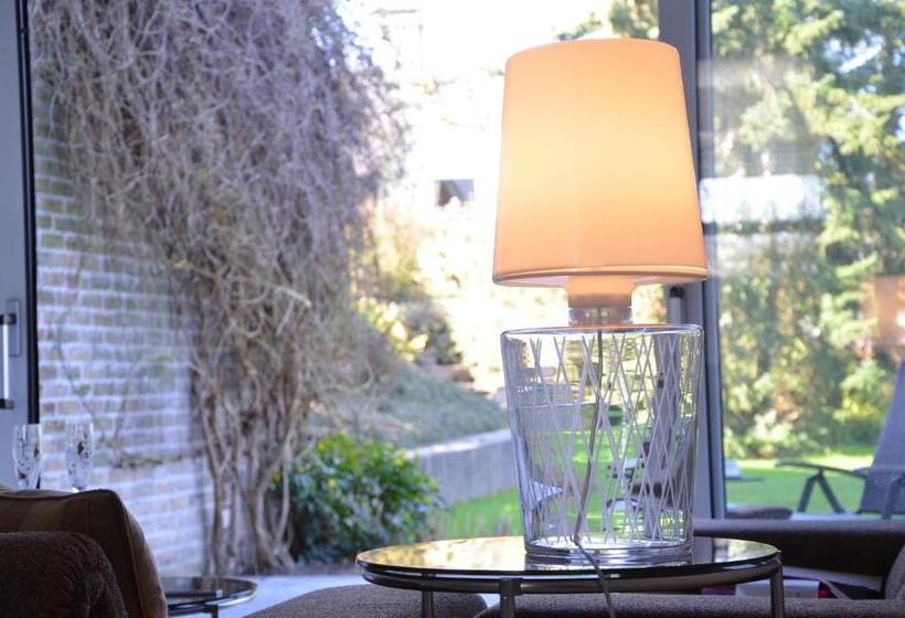 Großzügige Wohnung über 2 Ebene In Landschaftlich Schöner Lage Mit Gartenblick