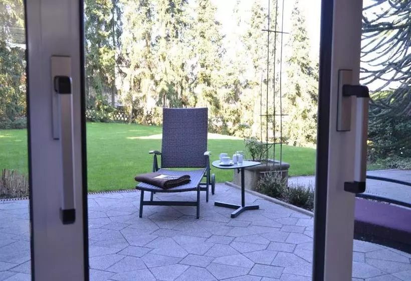 Großzügige Wohnung über 2 Ebene In Landschaftlich Schöner Lage Mit Gartenblick