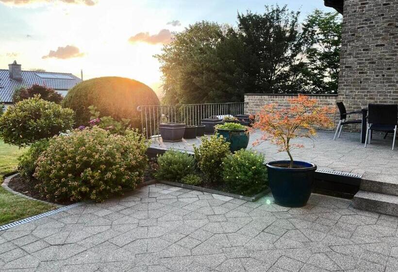Großzügige Wohnung über 2 Ebene In Landschaftlich Schöner Lage Mit Gartenblick