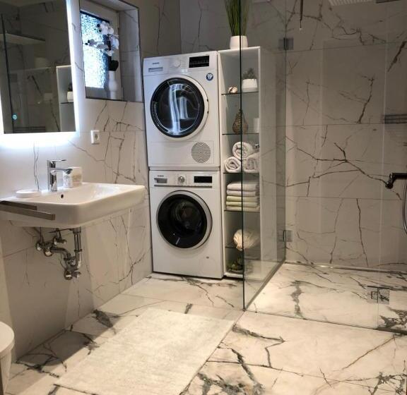 Großzügige Wohnung über 2 Ebene In Landschaftlich Schöner Lage Mit Gartenblick