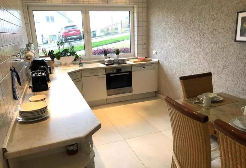 Großzügige Wohnung über 2 Ebene In Landschaftlich Schöner Lage Mit Gartenblick