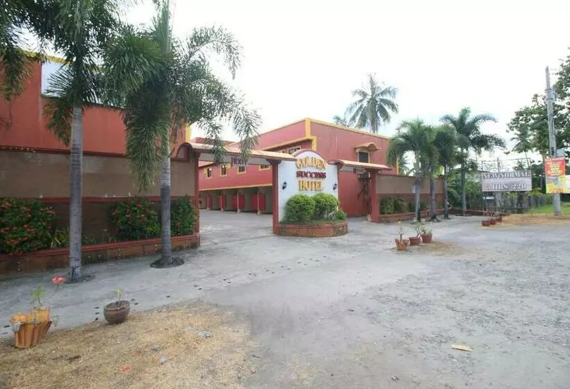 Golden Success Hotel I By Reddoorz