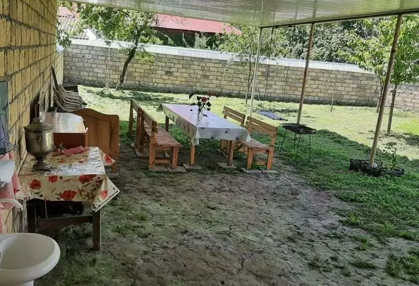 Tuntul Guest House