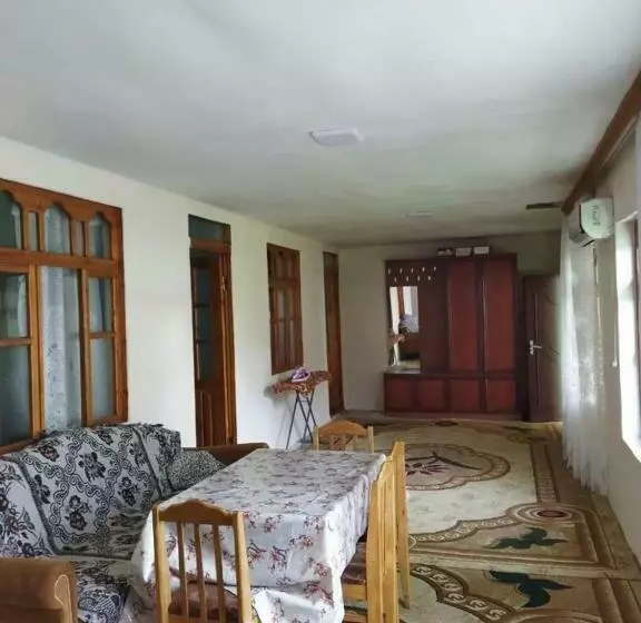 Tuntul Guest House