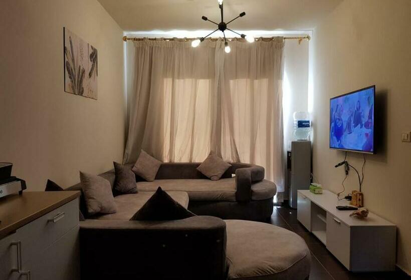 Apartment In Porto Sharm With Garden