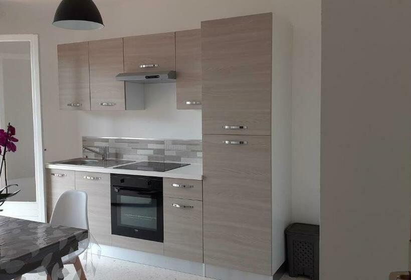 Bel Appartement Avec Grande Terrasse Ensoleillée Et Jardin