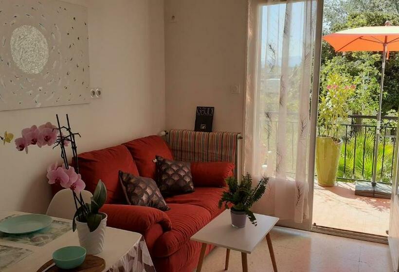 Bel Appartement Avec Grande Terrasse Ensoleillée Et Jardin