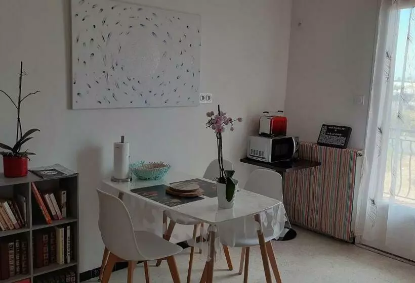Bel Appartement Avec Grande Terrasse Ensoleillée Et Jardin