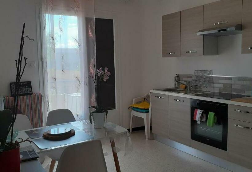 Bel Appartement Avec Grande Terrasse Ensoleillée Et Jardin