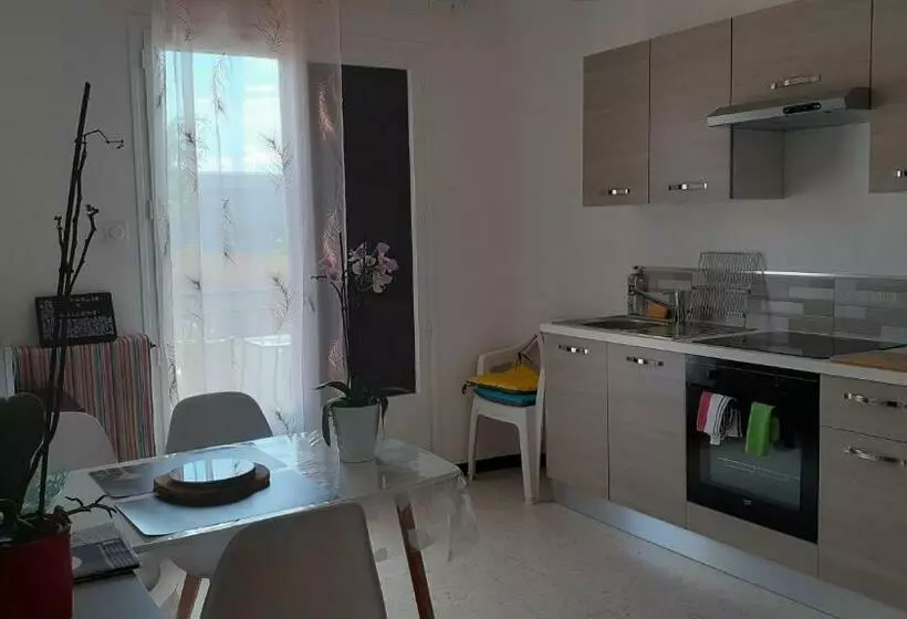 Bel Appartement Avec Grande Terrasse Ensoleillée Et Jardin